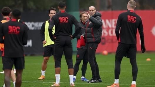 世界杯比赛在线观看入口-米体：阿莱格里给球员的两天假期在周一和周五，避免连续休息导致松懈